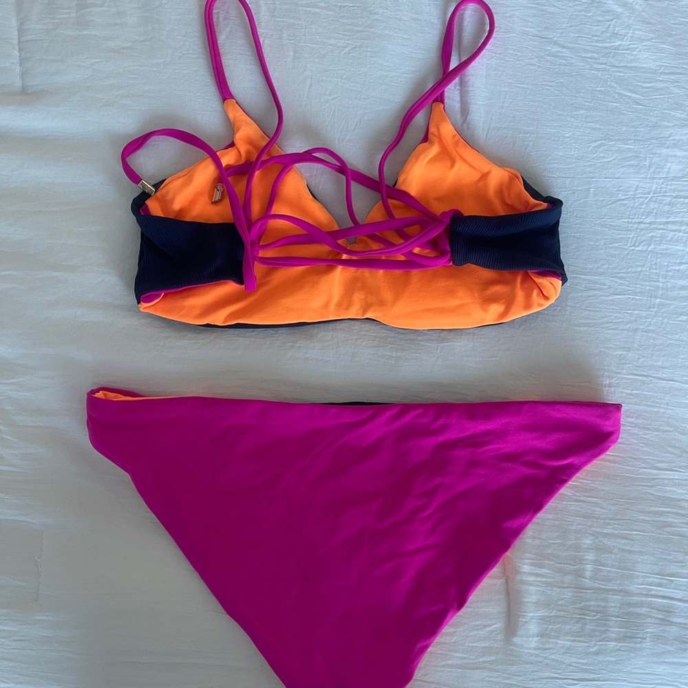 NWOT Maaji Reversible Colorblock Ribbed Bikini - Picture 2 of 4